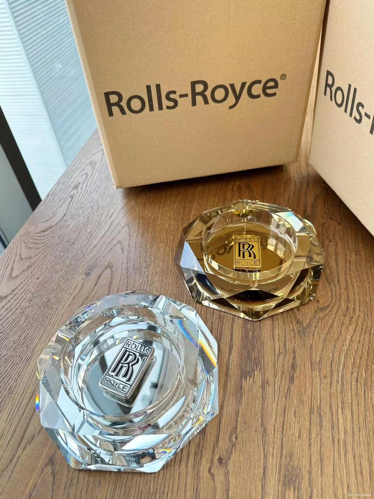 ROUND ROYCE ASHTRAY ROLLS 0819